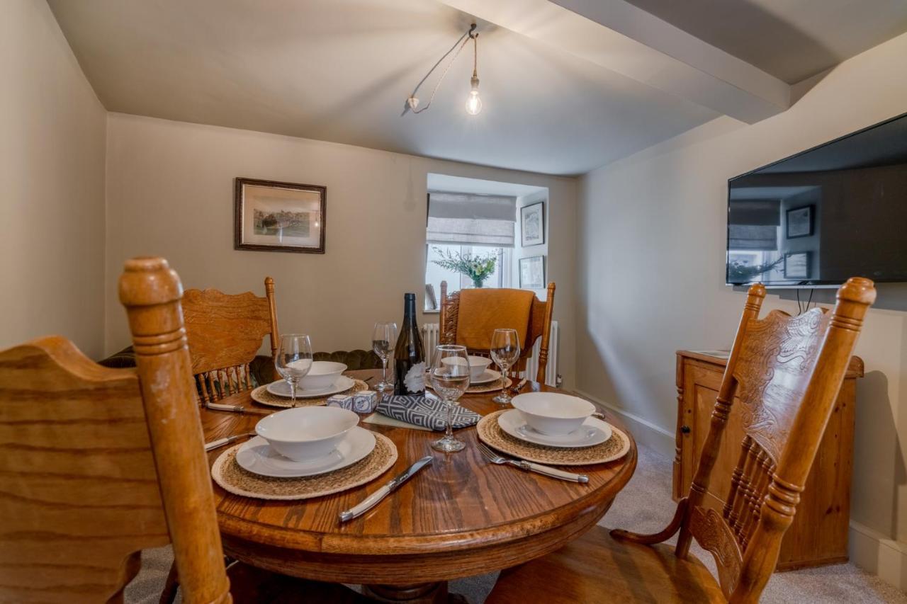 Cotswold Way Cottage Страуд Экстерьер фото